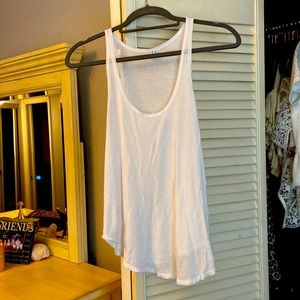 Stolen Hearts white flowy tank size small